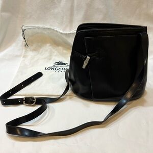 Longchamp Black Crossbody Bag Sleek Design